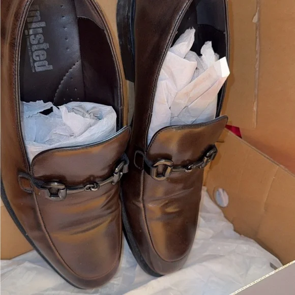 New in Box Unlisted Kenneth Cole Loafer Half Time Call Size: 11